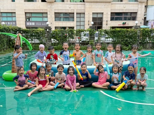 萊玩吧!-暑四班